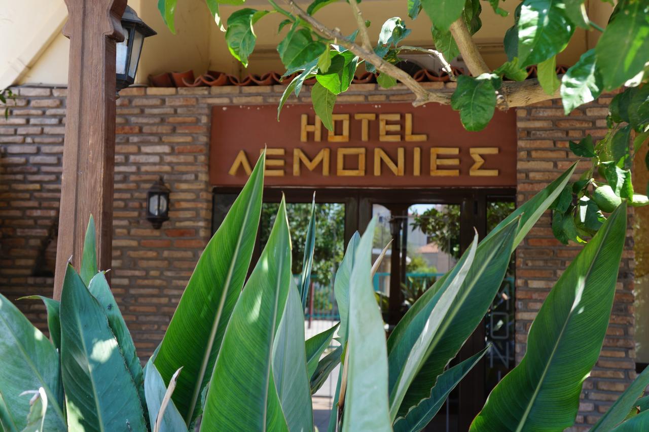 Lemonies Hotel Diakopto Esterno foto